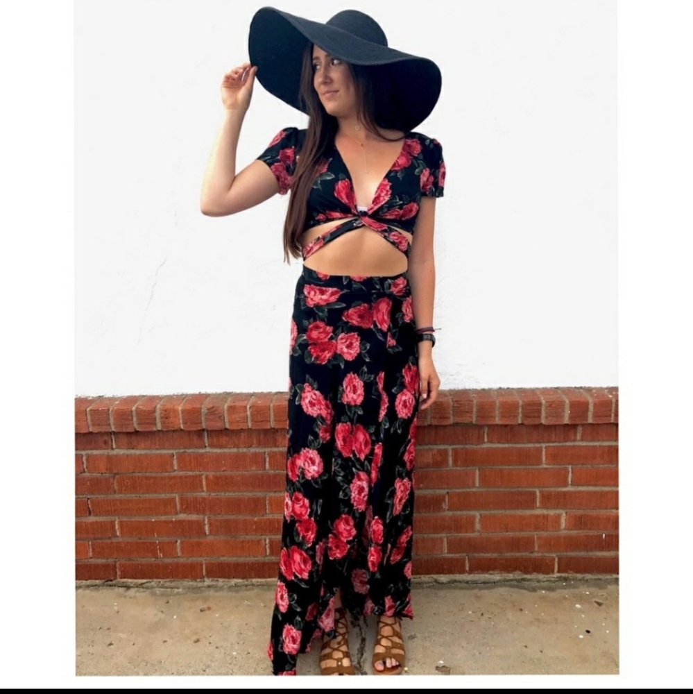 Floral two piece outfit